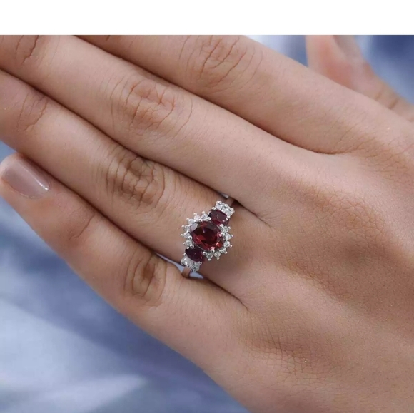 Genuine Tanzanian Wine Garnet Ring Platinum over Sterling Silver Sz 6! New - Picture 6 of 8